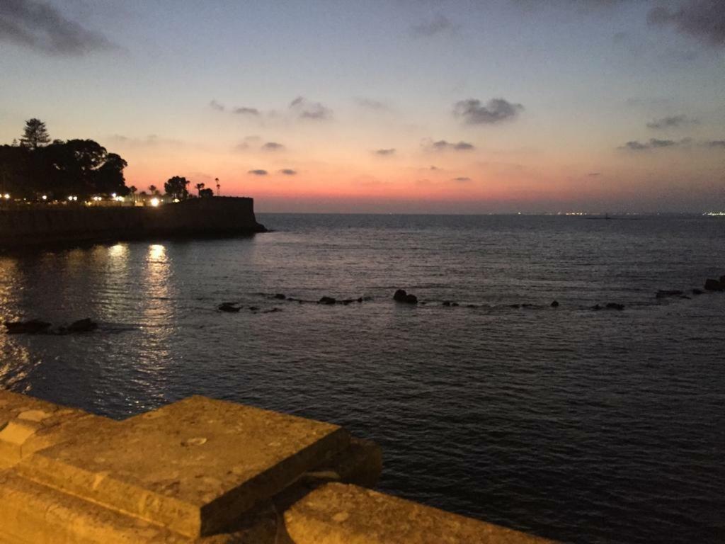 Apartamento Balneario Playa Caleta Cadiz Luaran gambar